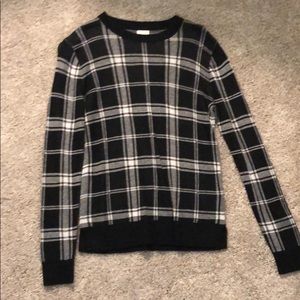 Never been worn plaid sweater